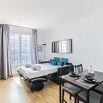 Apartmán Magnificient 2 Bedroom Flat Sea View - - Centre