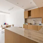 Apartmán Magnificient 2 Bedroom Flat Sea View - - Centre