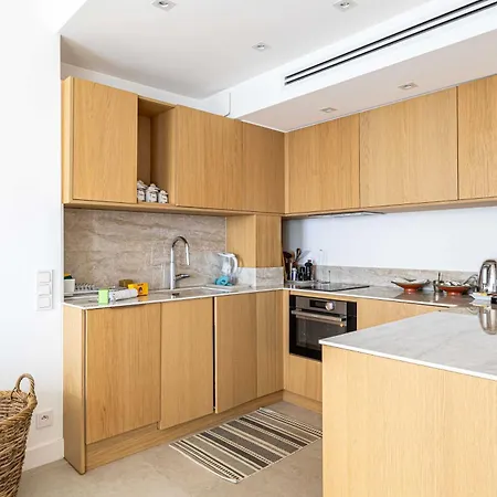 Magnificient 2 Bedroom Flat Sea View - - Centre Apartmán