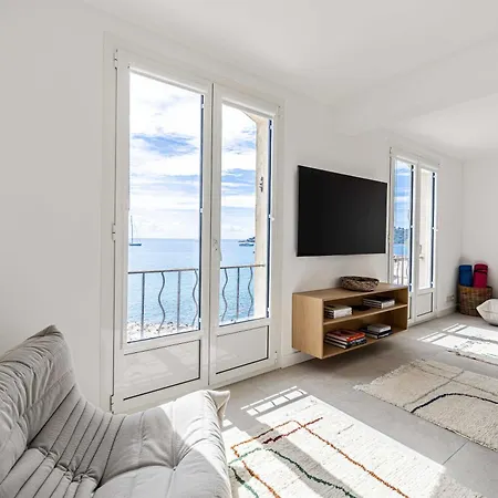 Apartmán Magnificient 2 Bedroom Flat Sea View - - Centre *