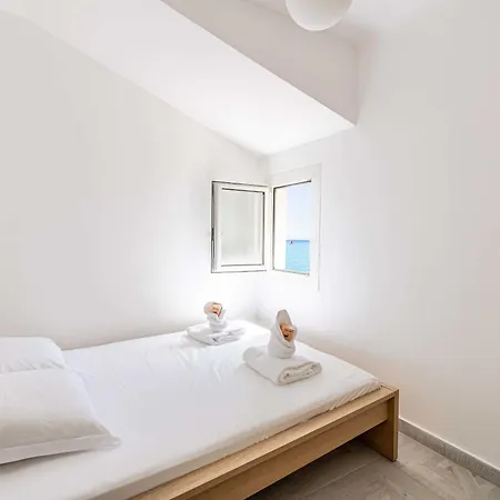 Magnificient 2 Bedroom Flat Sea View - - Centre Daire