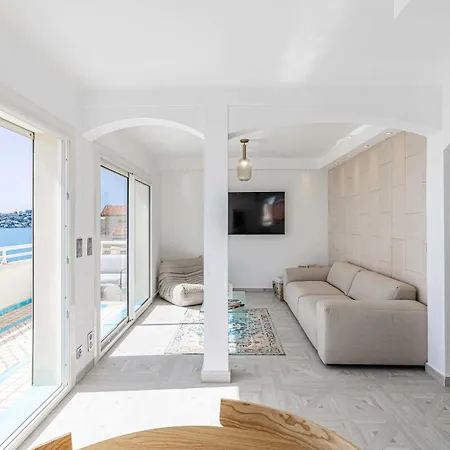 Magnificient 2 Bedroom Flat Sea View - - Centre Αντίμπ